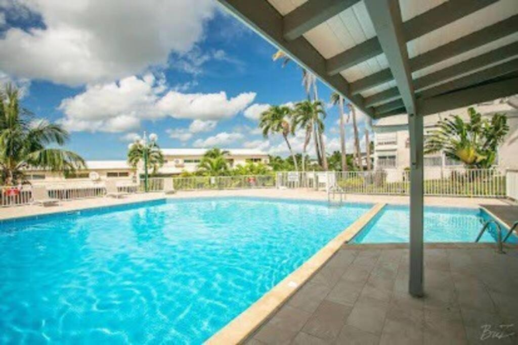 Superbe Studio Avec Piscine, Au Coeur De La Marina! Village Soleil ! Proche Aeroport & Ferry Le Gosier  Ngoại thất bức ảnh