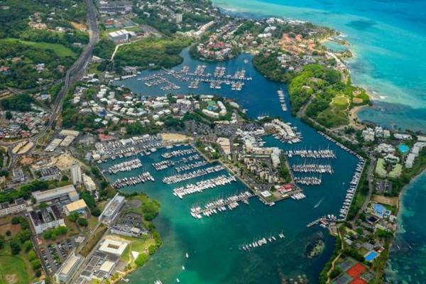 Superbe Studio Avec Piscine, Au Coeur De La Marina! Village Soleil ! Proche Aeroport & Ferry Le Gosier  Ngoại thất bức ảnh