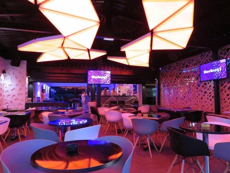 Superbe Studio Avec Piscine, Au Coeur De La Marina! Village Soleil ! Proche Aeroport & Ferry Le Gosier  Ngoại thất bức ảnh
