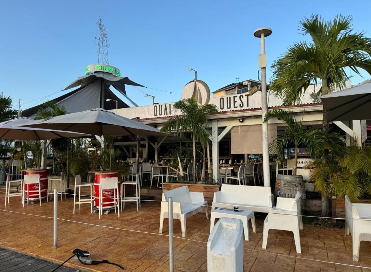Superbe Studio Avec Piscine, Au Coeur De La Marina! Village Soleil ! Proche Aeroport & Ferry Le Gosier  Ngoại thất bức ảnh